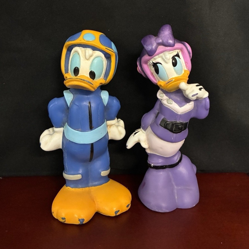 Disney Donald Duck & Daisy Duck Space Suit Figurines Set of 2, 5-6.9 in